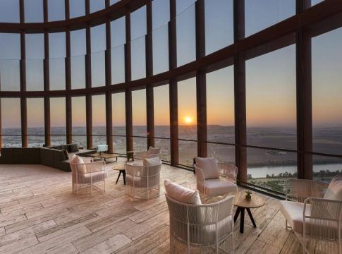 La campaña ‘Ven a cenar y te invitamos a dormir’ del Eurostars Torre Sevilla 5* reinventa su oferta para este verano