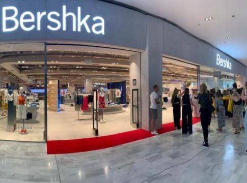 Los Arcos inaugura la tienda Bershka más grande de Sevilla bajo su inédito concepto de diseño ‘Origen’