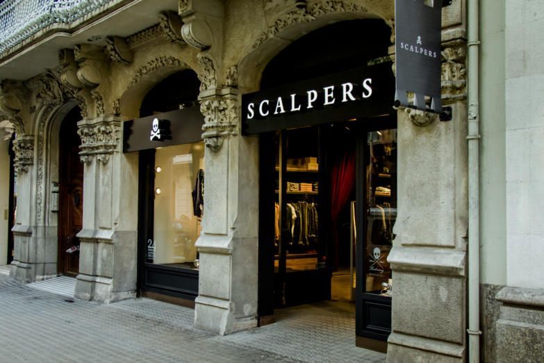 Scalpers crece un 60% en el primer trimestre y la vanta de Woman se dispara
