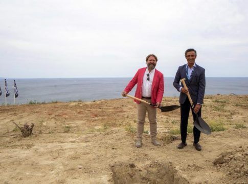 Otero Group coloca la primera piedra del proyecto residencial de lujo Oceanic en Manilva