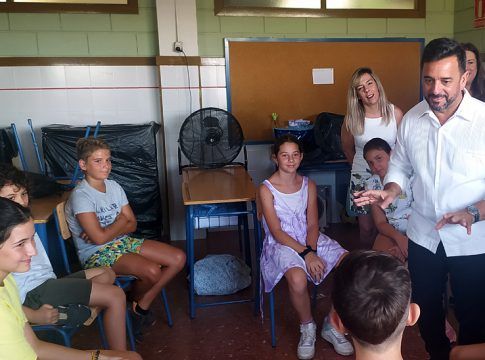 Cardenete resalta el crecimiento del Programa de Refuerzo Estival, que suma más de 27.000 alumnos en cuatro ediciones
