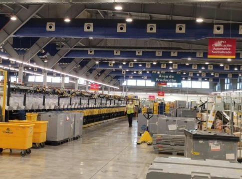 Correos invertirá más de un millón de euros en su Centro de Tratamiento Automatizado de Sevilla