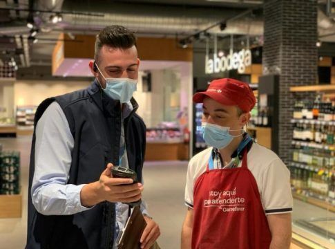 Carrefour contrata a 1.560 personas en Andalucía para la campaña estival