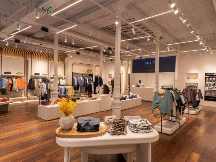La firma de moda masculina Boston abre su primera tienda en Cádiz