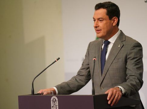 Juanma Moreno configura un Gobierno con experiencia y con mayoría de mujeres