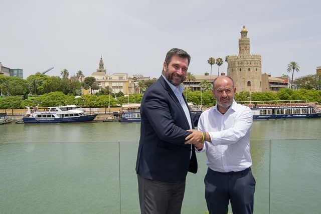 Abades Triana acuerda con las cofradías de pescadores un convenio para alcanzar el Desarrollo Sostenible de la Agenda 2030