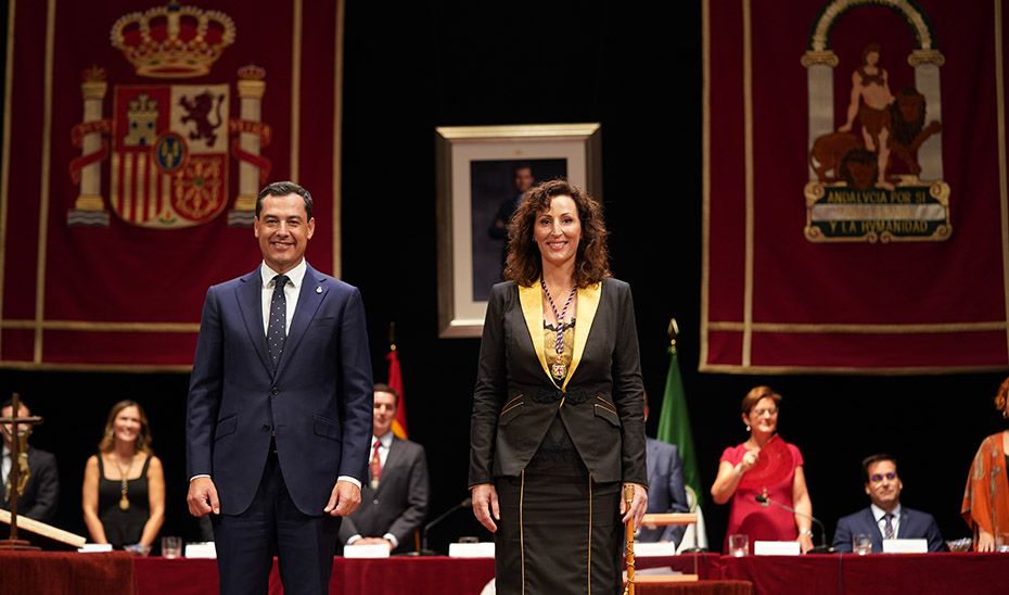 Moreno destaca la capacidad de gestión y solvencia de María del Mar Vázquez, la primera alcaldesa de Almería