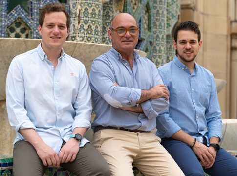 La Consejería de Universidad impulsa una startup capaz de aumentar la autonomía de los vehículos eléctricos