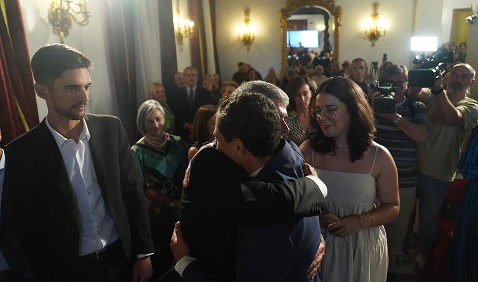 Moreno destaca la fuerza, el trabajo y talento de las mujeres empresarias, claves para la prosperidad y el avance de Andalucía