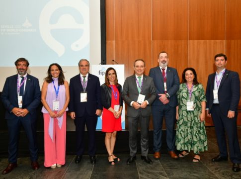 España presenta al mundo su modelode farmacia