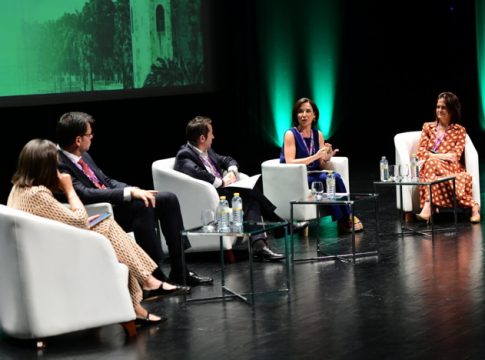 Expertos destacan la necesidad de un Plan Integral de Seguridad del paciente en el entorno digital