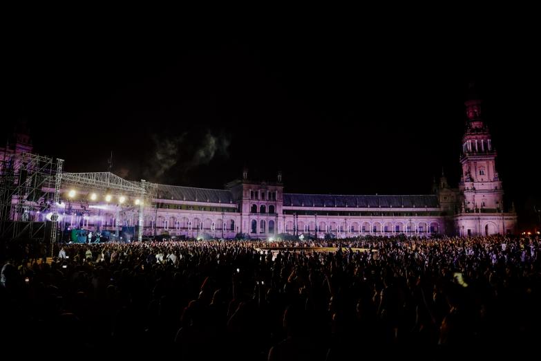 Adecco busca 90 personas para trabajar en Icónica Sevilla Fest