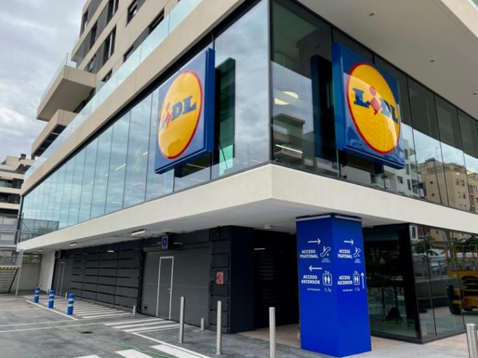Lidl invierte 3,4 millones de euros en la apertura de su primera tienda en el barrio malagueño de El Cónsul