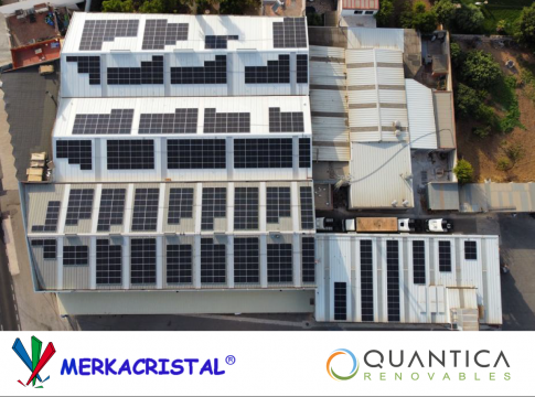 Merkacristal instala en su sede de Benicarló más de 600 paneles solares de Quantica Renovables