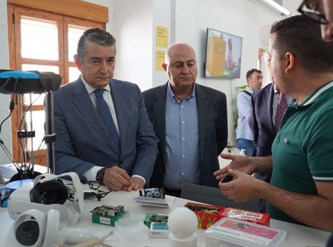 Andalucía Vuela supera las 9.000 inscripciones en sus cursos 'online' de formación digital 
