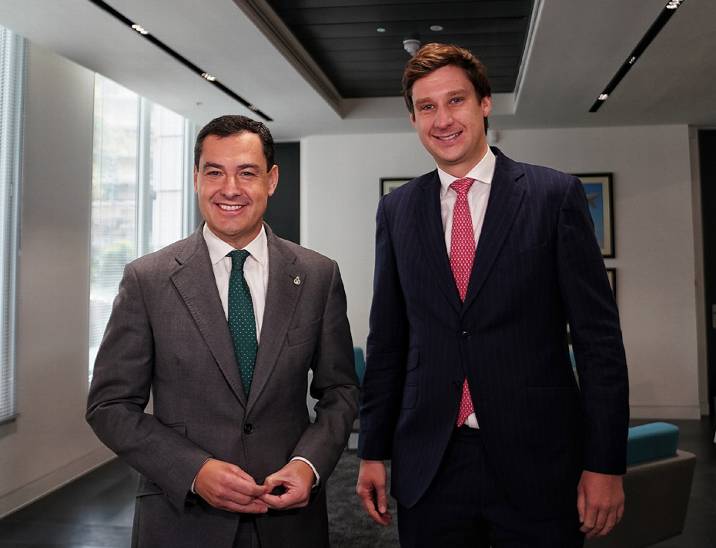 Moreno incide en la importancia de intensificar las relaciones con las distintas multinacionales para que Andalucía esté entre sus objetivos de expansión
