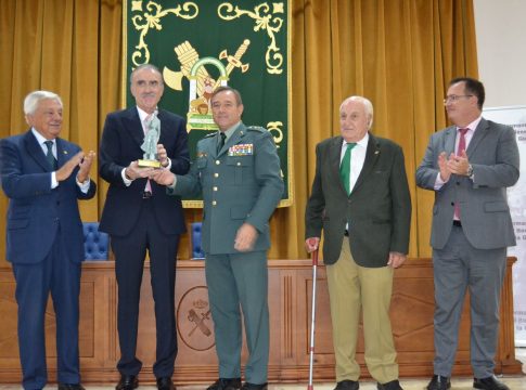  Juan y Medio reconocido por Habecu con el  “Premio periodismo y comunicación 2022"