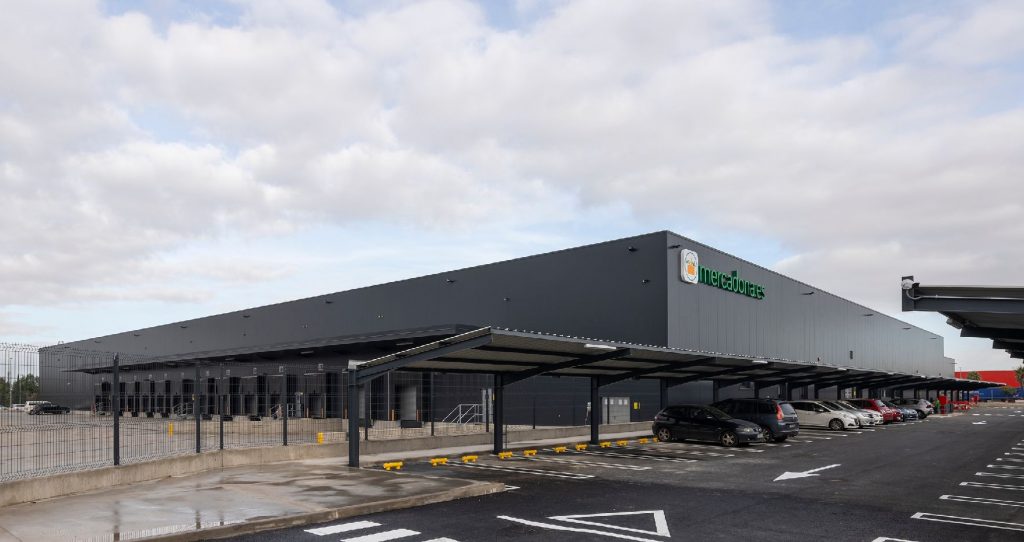 Mercadona sigue avanzando en el negocio online con la apertura de su Colmena de Sevilla