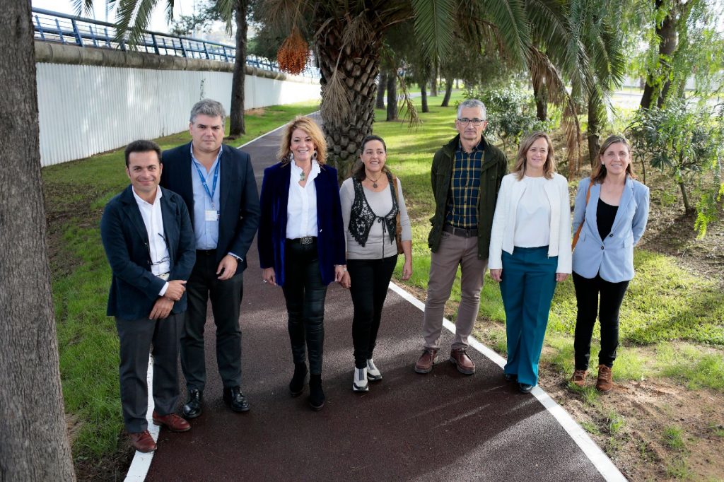 <strong>El Puerto de Huelva concluye el carril bici del Polígono Pesquero Norte, que conecta este espacio con la vía multimodal Huelva-La Bota</strong>