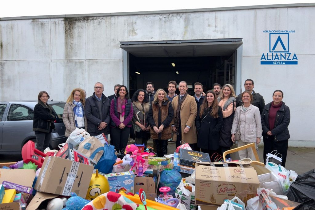 <strong>Las Agencias Inmobiliarias de ALIANZA Sevilla donan a la Asociación Amigos del Parque del Alamillo más de 4.000 juguetes para las familias sevillanas con especiales dificultades económicas</strong>