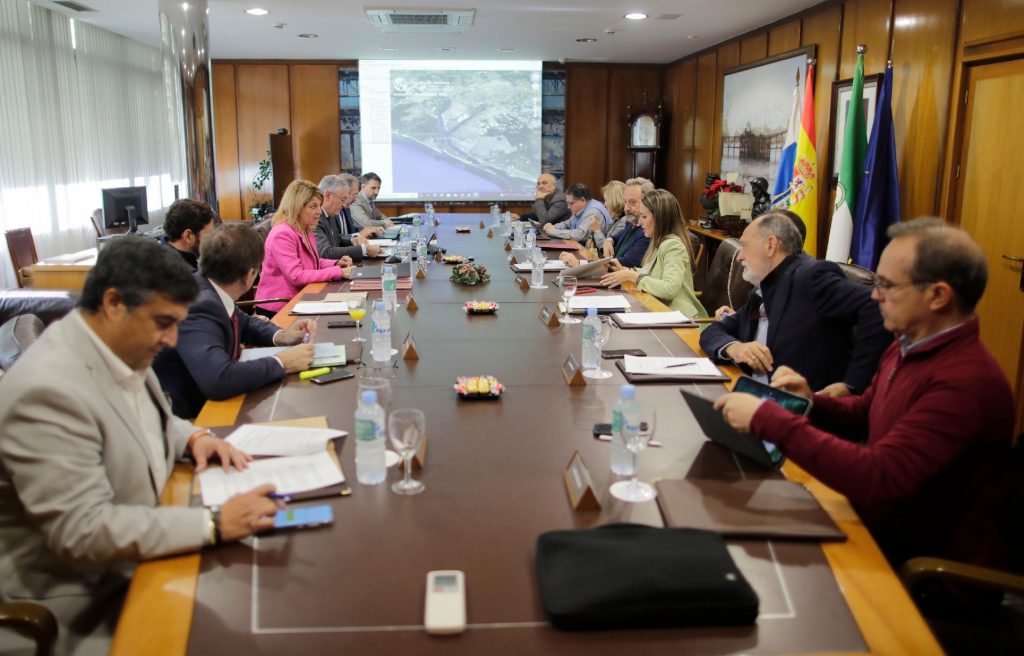 <strong>El Consejo de Administración del Puerto de Huelva aprueba el plan de empresa para 2023, con una inversión cercana a los 65 millones de euros</strong><strong></strong>