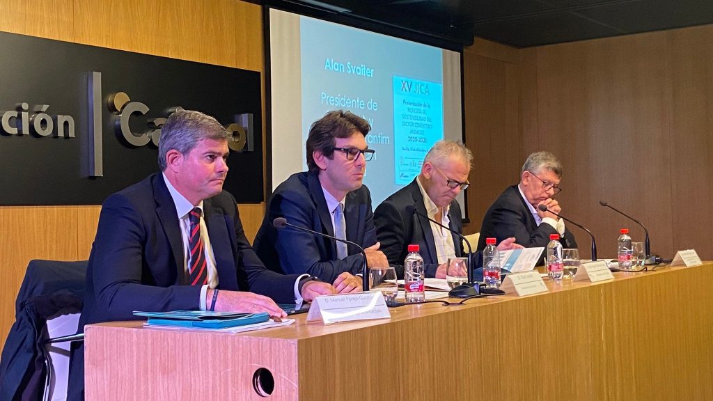 El sector cementero andaluz disminuyó las emisiones de CO2 en 579.291 toneladas, equivalentes a las emisiones anuales de 495.000 vehículos
