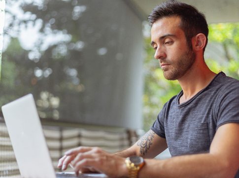 La Junta impulsa la tramitación de más de 32.000 solicitudes de incentivos para los emprendedores