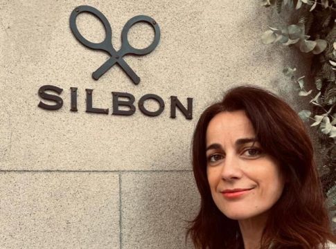 Silbon ficha a la exdirectora de marketing de Suarez para reforzar la plantilla tras superar los 30 millones
