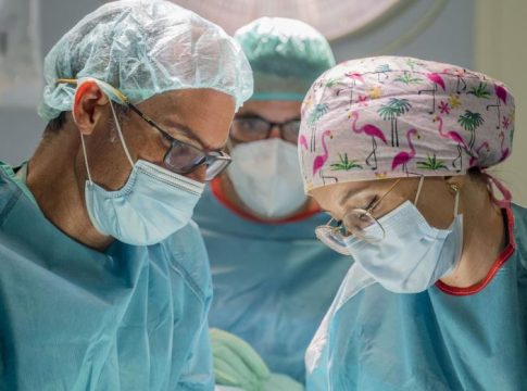 Quirónsalud Málaga, pionero en la provincia en realizar una innovadora técnica en cirugía del quiste pilonidal