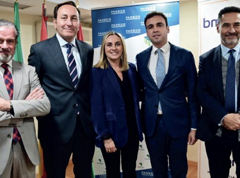 Los promotores andaluces celebran la puesta en marcha de los avales a jovenes para comprar su primera vivienda