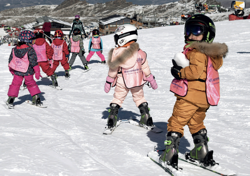 Antonio Serrano: “Sierra Nevada: Deportes de nieve y diversión en unas Navidades diferentes”
