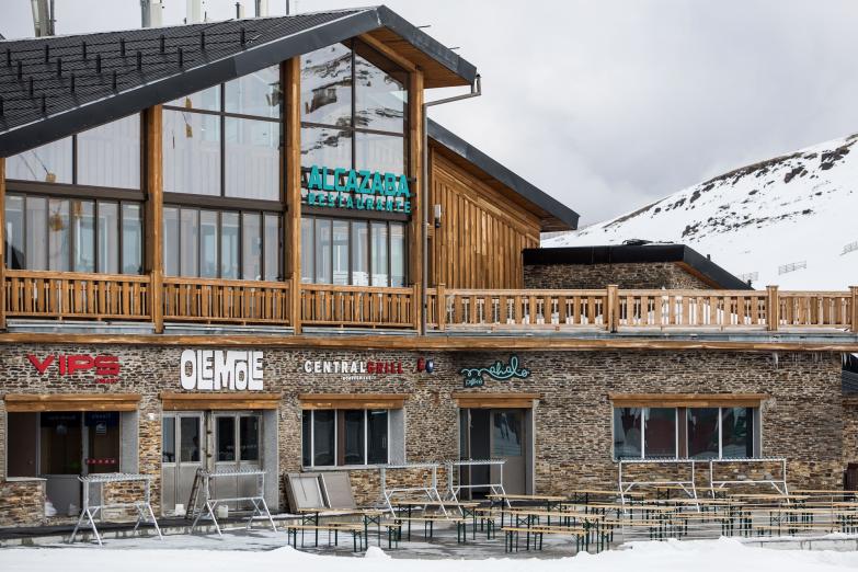 VIPS y OleMole vuelven una vez más a la estación de esquí de Sierra Nevada