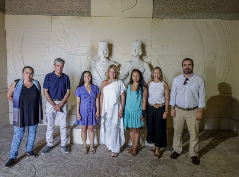 <strong>Más de 500 personas visitan el Monumento a Colón y los Faros de Mazagón y El Rompido, gracias a una iniciativa promovida por el Puerto de Huelva</strong>