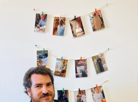 <strong>Un profesor de la Universidad de Sevilla publica el primer manual universitario sobre narración fotográfica para alumnos instagrameros</strong>