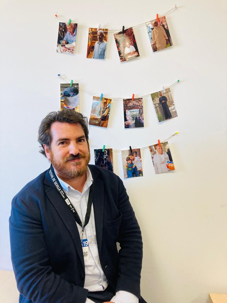 <strong>Un profesor de la Universidad de Sevilla publica el primer manual universitario sobre narración fotográfica para alumnos instagrameros</strong>