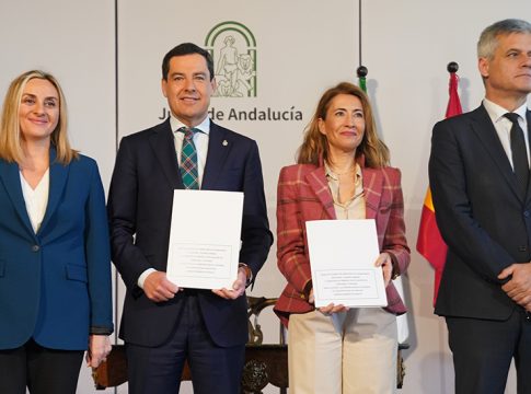 Moreno valora el acuerdo con el Ministerio para la construcción en Andalucía de 1.039 ecoviviendas en alquiler que generará unos 3.000 empleos
