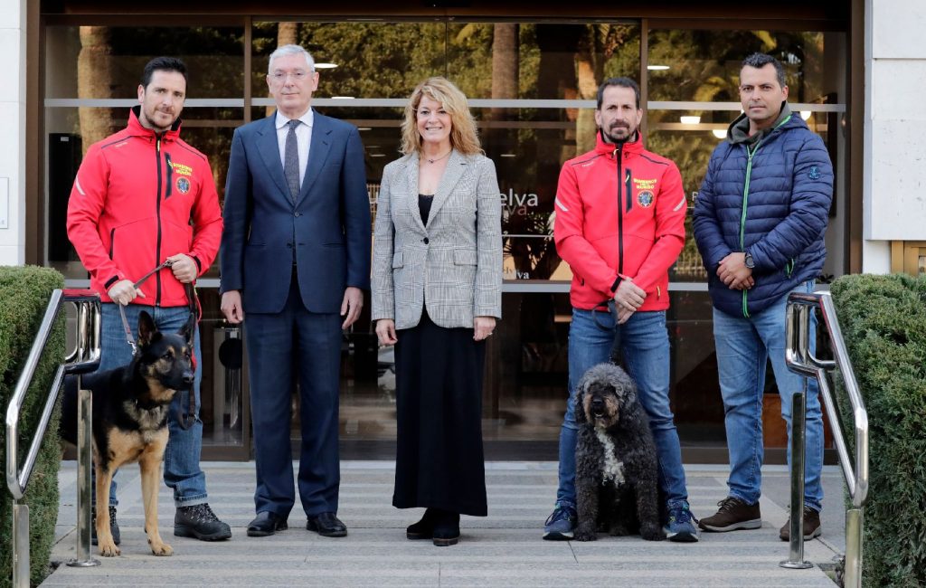 <a><strong>El Puerto de Huelva moviliza a la comunidad portuaria para recabar ayuda humanitaria destinada a Bomberos para el Mundo con el fin de enviarla a los damnificados del terremoto de Turquía</strong></a>