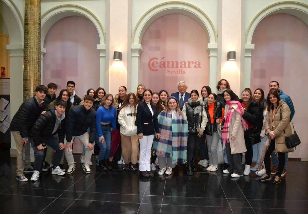 <strong>Estudiantes conocen el espíritu emprendedor a través del espacio Emprésate 360</strong>