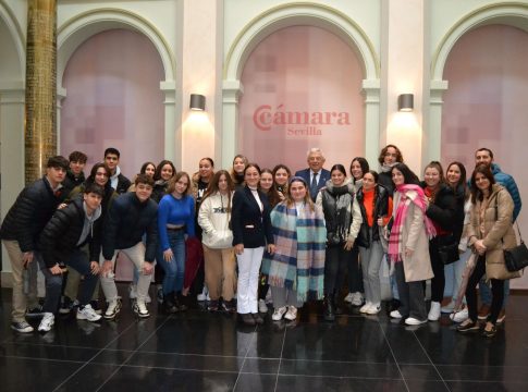 <strong>Estudiantes conocen el espíritu emprendedor a través del espacio Emprésate 360</strong>