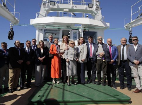 <strong>El Puerto de Huelva acoge el acto de bendición del buque de pesca Doce de Julio de la empresa Baltimar</strong>