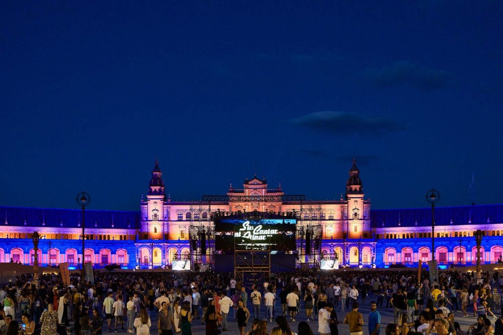 ICÓNICA Sevilla Fest recibe los premios "Mejor uso de la tecnología" y "Mejor actuación en vivo" 2022, de los Iberian Festival Awards