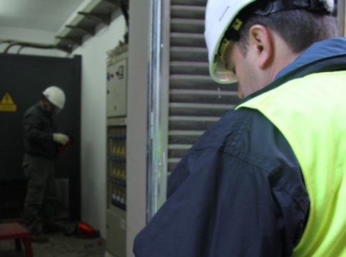 Endesa activa su plan especial de contingencia para la Feria de Sevilla