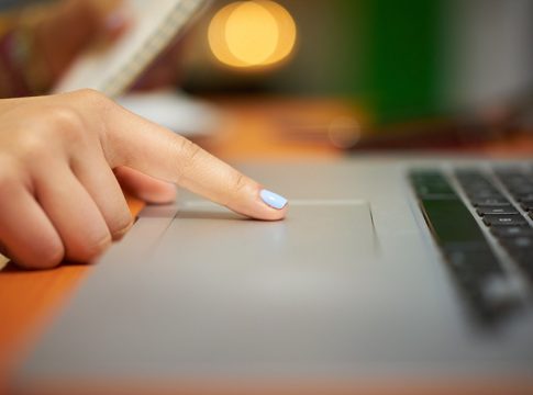 El profesorado recibe formación para fomentar el emprendimiento entre las mujeres más jóvenes