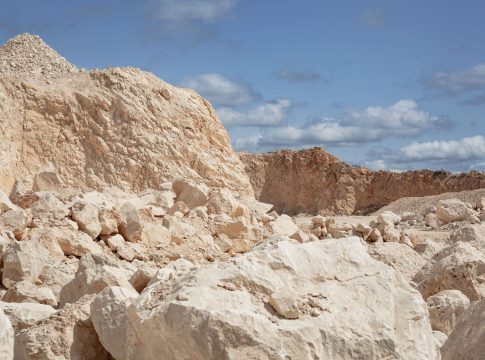 <strong>AMINER aboga por priorizar las materias primas andaluzas como la cal, esencial para el desarrollo de la minería</strong><strong></strong>