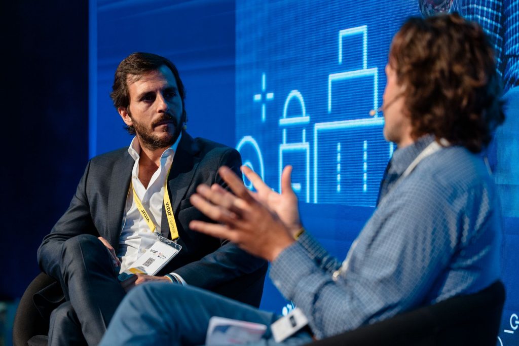 <strong>La regulación europea sobre alojamiento flexible y alquiler vacacional, la flexibilidad, el ahorro y los algoritmos centran el debate de la tarde en la segunda jornada de Vitur Summit 2023</strong>