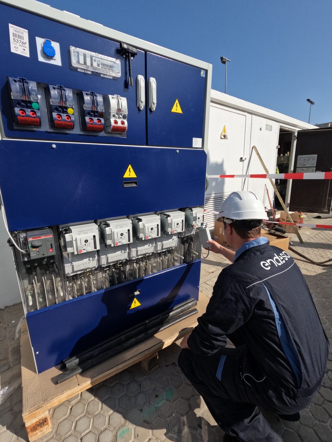 <strong>Endesa instala la última tecnología en un centro de transformación de Torreblanca</strong>