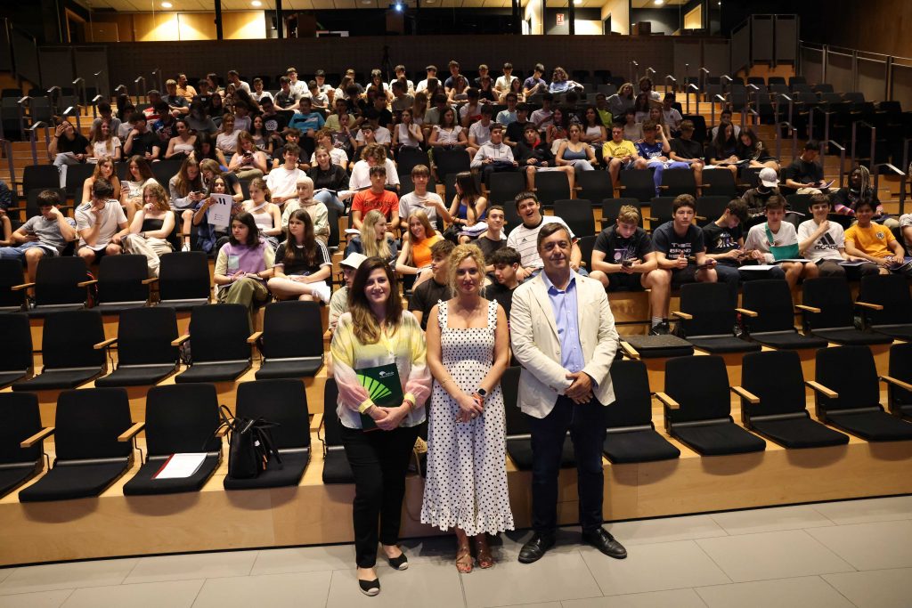 Más de 300 estudiantes participan en la Diputación de Málaga en el I Congreso Talento, Ciencia y Juventud