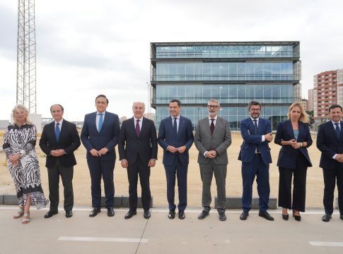 Moreno indica que el Centro de Innovación UCA SEA de Algeciras convierte a Andalucía en referente del sector portuario y logístico internacional