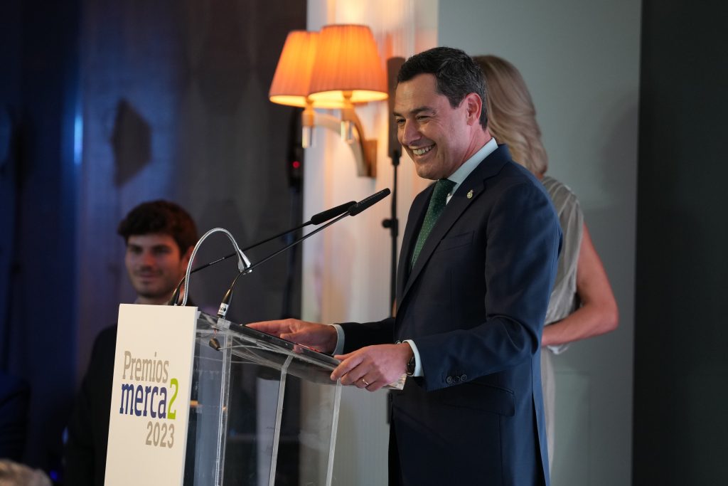 Moreno afirma que la fórmula de la estabilidad, el diálogo y la moderación son claves en la transformación económica de Andalucía