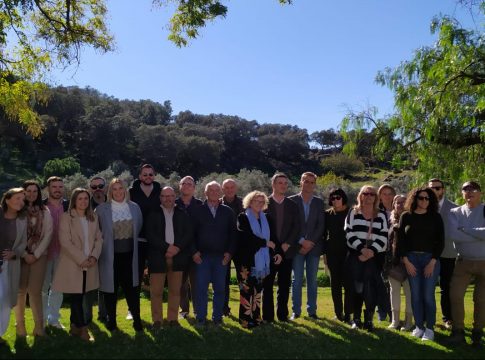 La Sierra Morena sevillana recibe a profesionales turísticos de Madrid, Barcelona y Zaragoza, para que conozcan el destino de primera mano